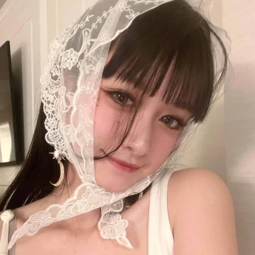 魔术的耳语 海报